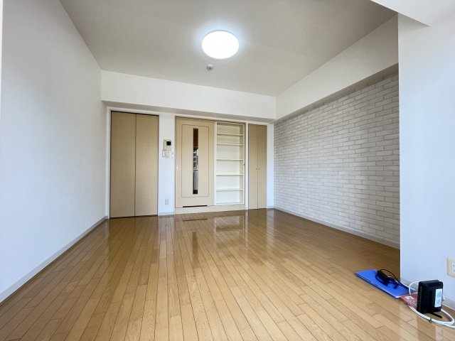 居室・リビング　南向きで陽当たり良好なお部屋です♪