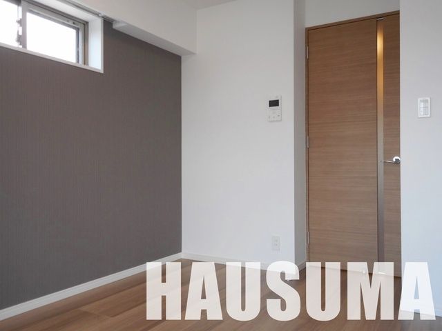 居室・リビング　※写真同タイプ別部屋（床色各部屋別）※