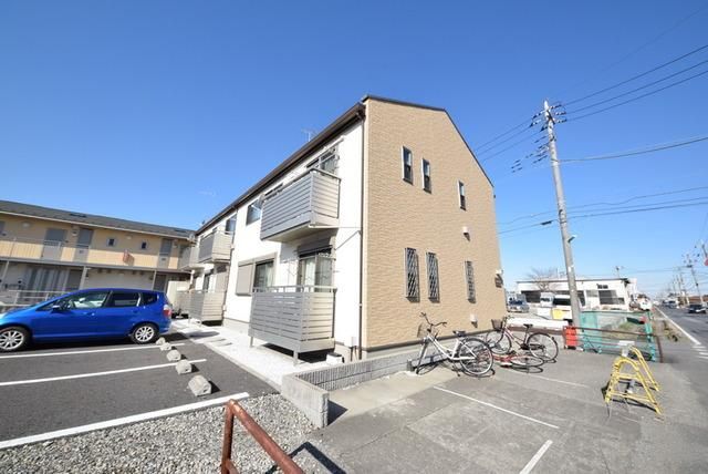 建物外観　２０１１年築　設備充実アパート
