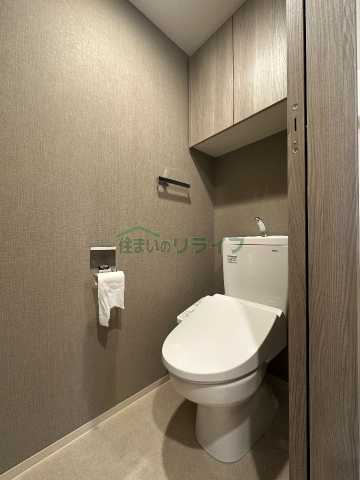 トイレ　別部屋の参考写真となります。