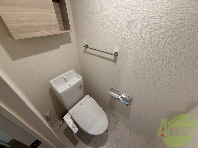 トイレ　ウォシュレット機能がついたトイレです。安心して使用できますね