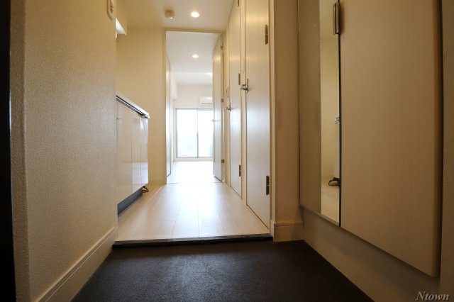 玄関　落ち着いた玄関です