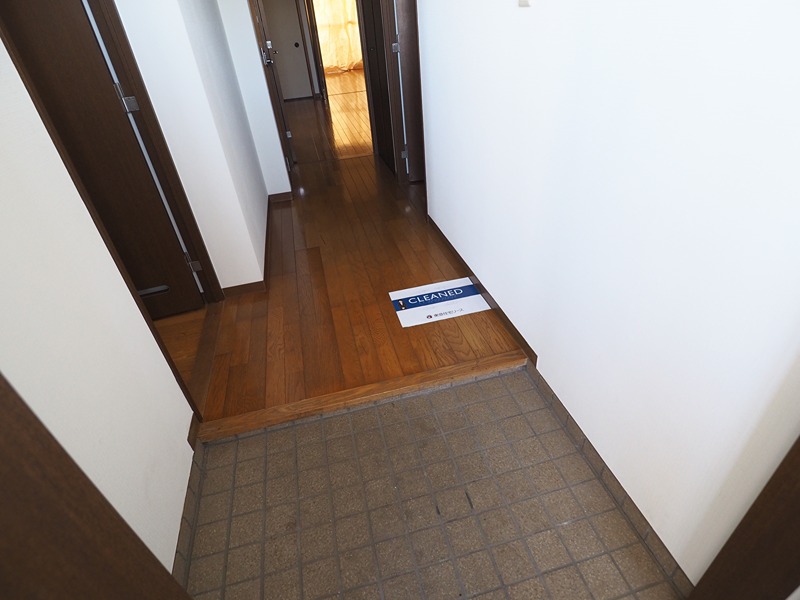 玄関　※別部屋の写真です