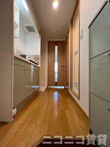 玄関　別号室イメージの為、現状を優先致します。