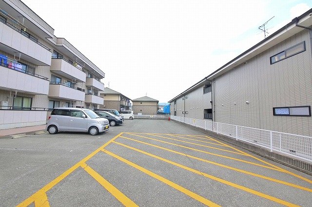 駐車場　駐車場はこちらです。