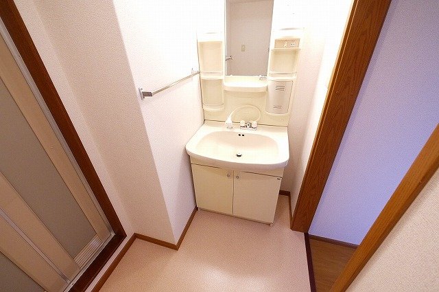 洗面設備　使いやすい洗面所です※同タイプ別部屋の写真です