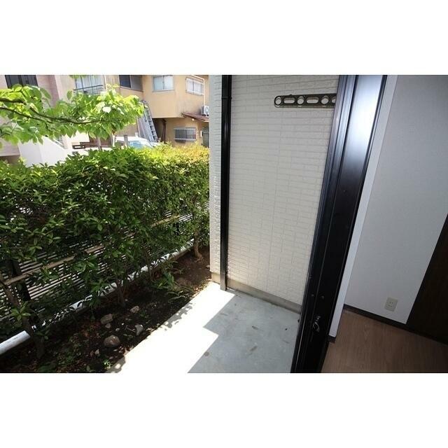 バルコニー　テラス
