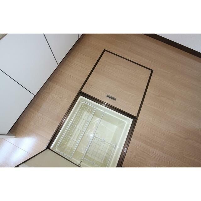 その他設備　床下収納