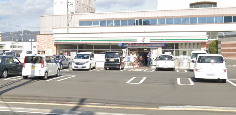 コンビニ　セブンイレブン 岡山百間川橋店（コンビニ）まで559m