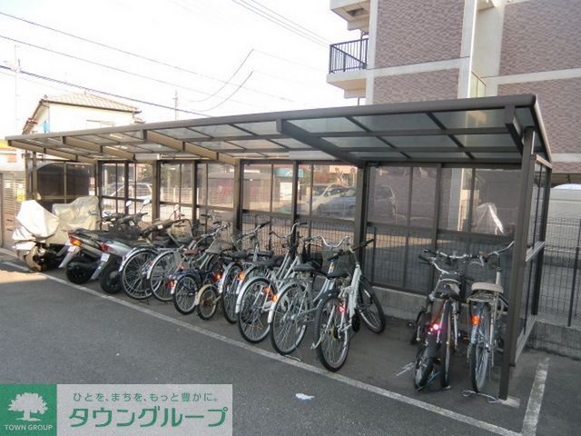 その他共有部分　屋根付き自転車置き場