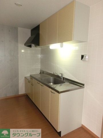 キッチン　※同建物のタイプ間取り　別室設備施工例　現況優先
