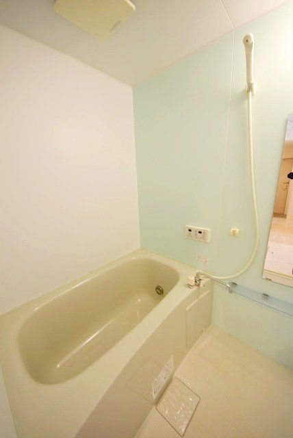 バス・シャワールーム　★人気のバストイレ別のお部屋です★