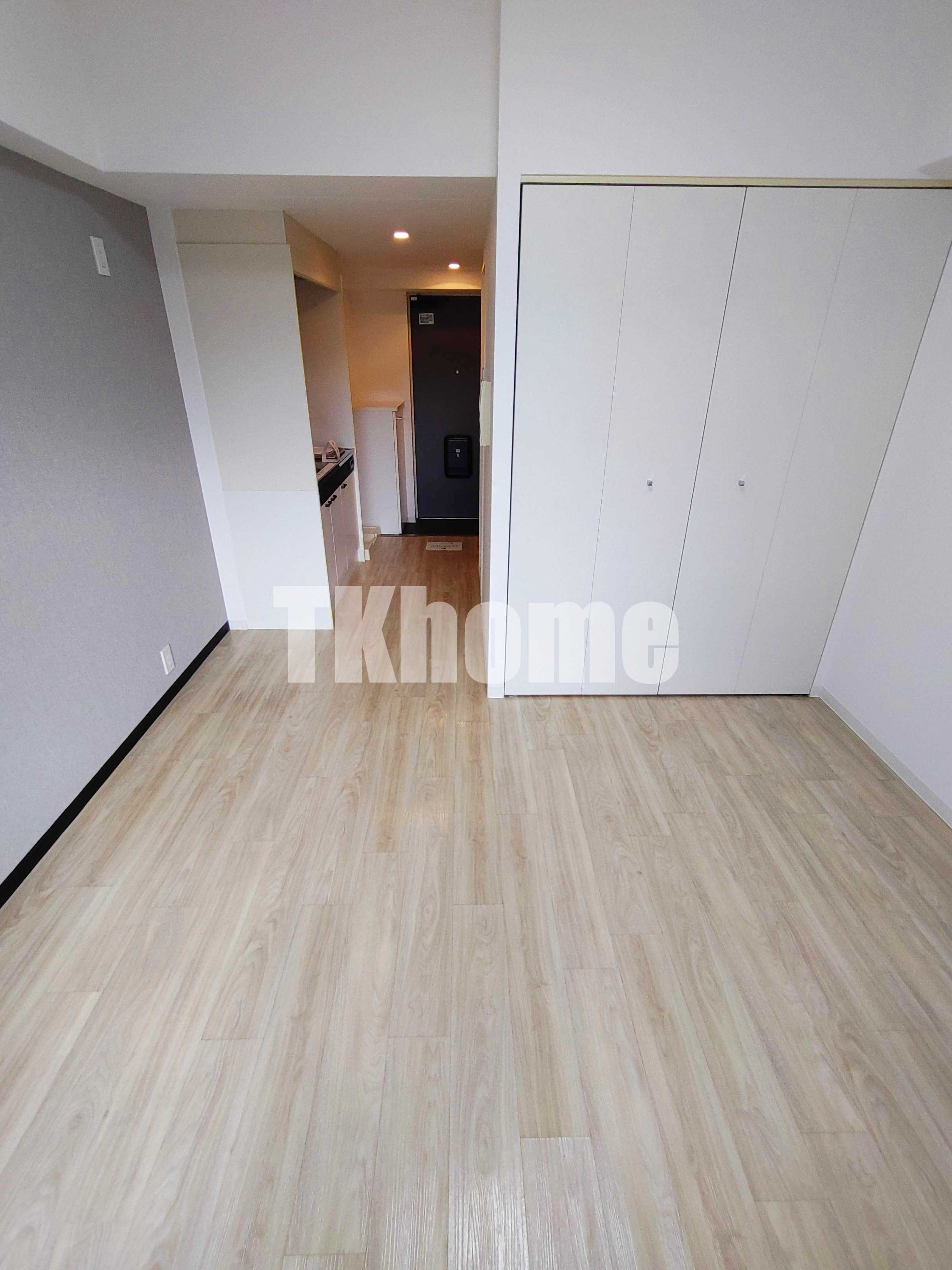 居室・リビング　8.4帖と広めのお部屋です