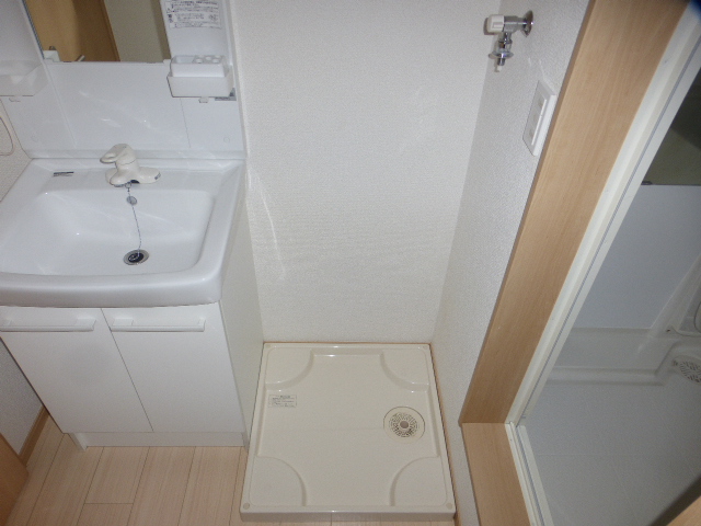 その他　室内洗濯機置場　防水パン付