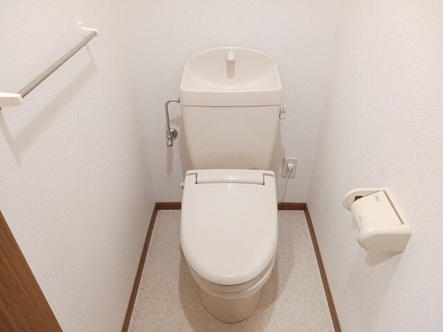 トイレ　シンプルで使いやすいトイレです