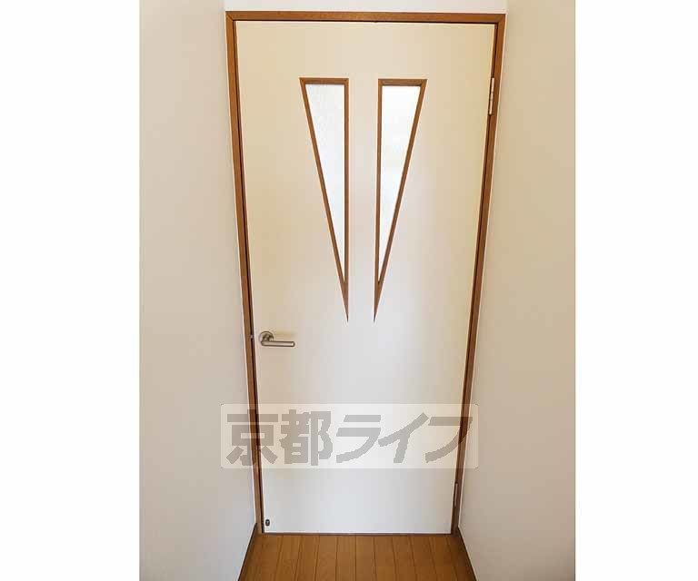 その他設備　お部屋のドアです。