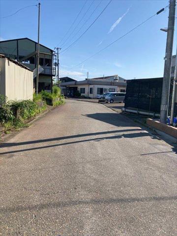 その他　前面道路（その他）まで0m