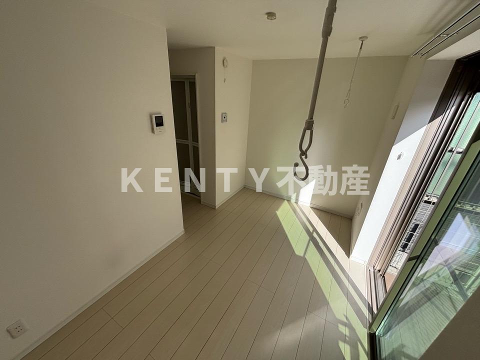 その他部屋・スペース　使い勝手のいい寝室です