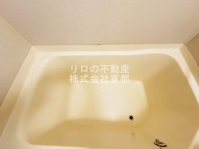 バス・シャワールーム　お掃除しやすい☆洗面台付き３点ユニットです☆