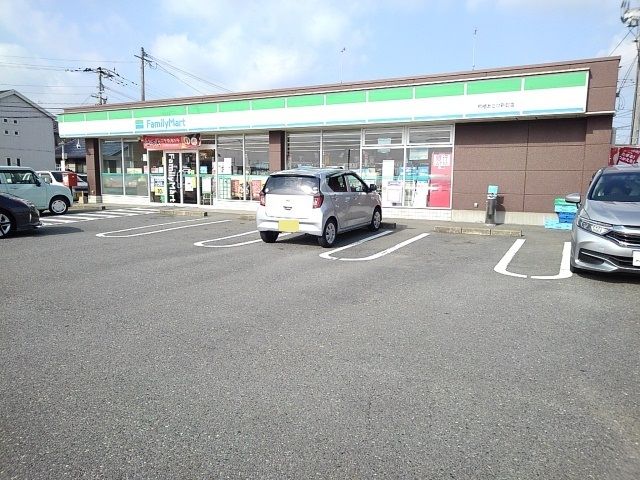 コンビニ　ファミリーマート鳥栖あさひ新町（コンビニ）まで400m
