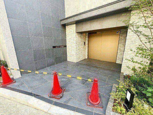 エントランス　オートロック付きです