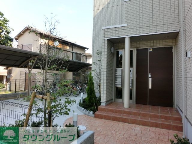 エントランス　安心のオートロックエントランスです