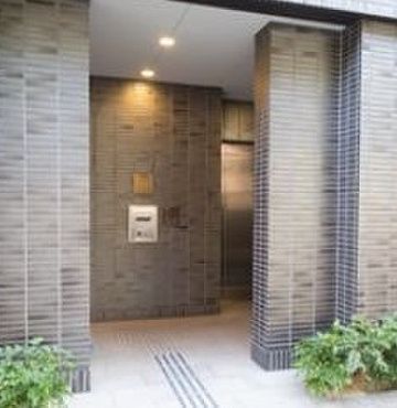 エントランス　毎日通るエントランス♪
