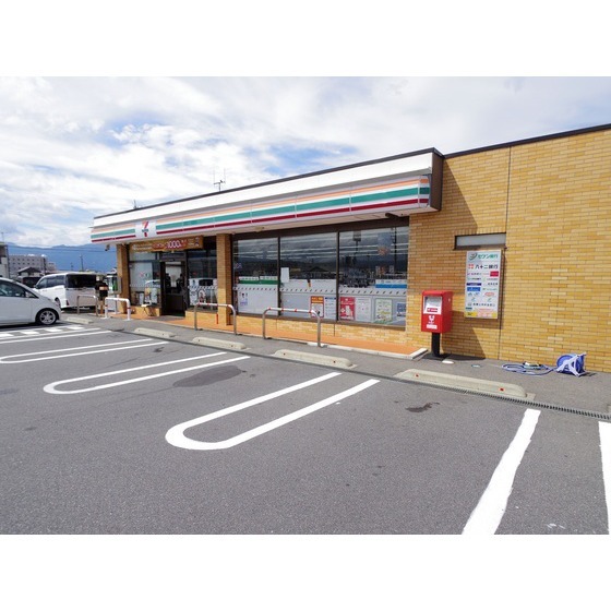 コンビニ　セブンイレブン寿店（コンビニ）まで224m