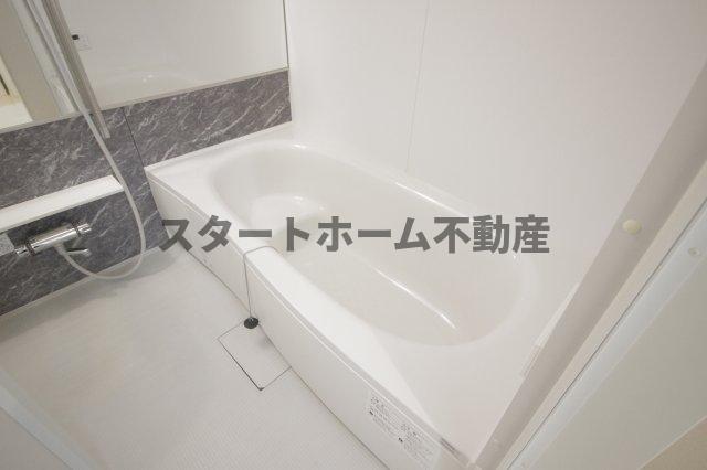 バス・シャワールーム　ゆったり過ごせるお風呂です