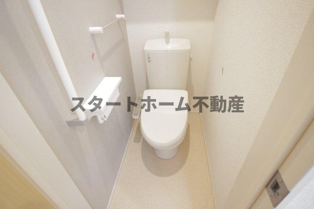 トイレ　トイレもきれいです