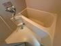 バス・シャワールーム　お風呂になります。一日の疲れを癒してくださいね。
