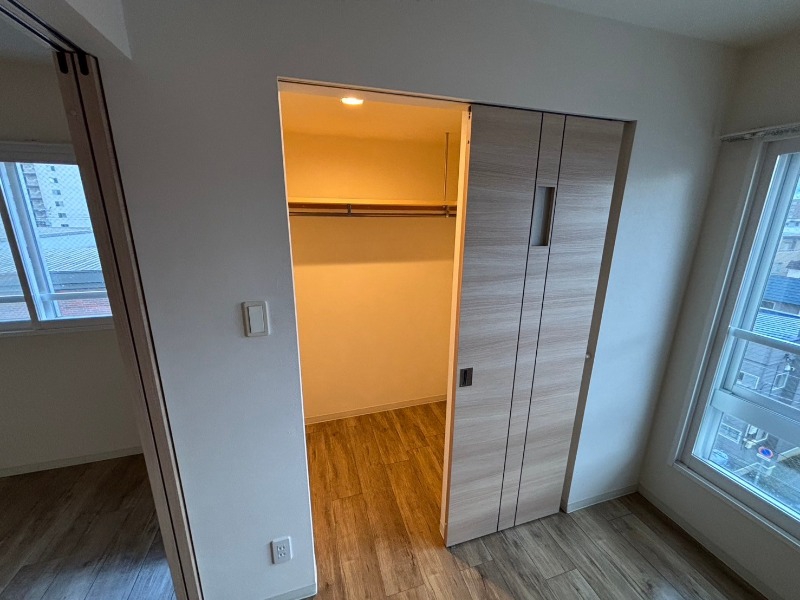収納　収納もバッチリあるのでお部屋が片付きますよ！