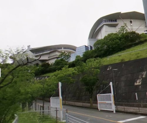 中学校　席田中学校（中学校）まで1259m