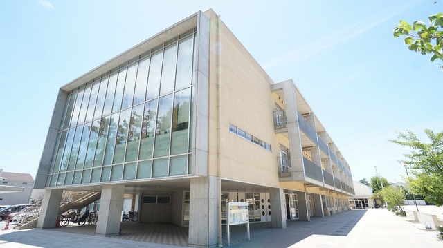 小学校　船橋市立西海神小学校（小学校）まで953m