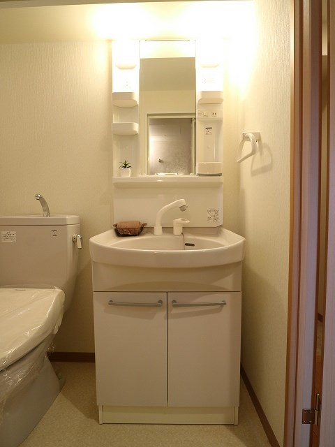 洗面設備　※参考写真