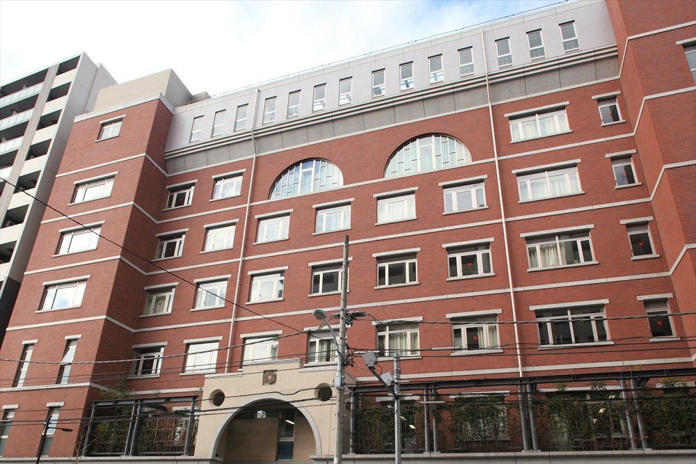 中学校　第六中学校（中学校）まで497m