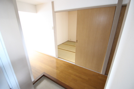 玄関　※別号室のお写真です