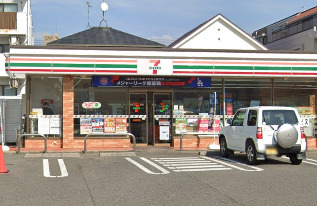 コンビニ　セブンイレブン 名古屋照が丘店（コンビニ）まで713m