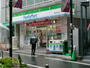 コンビニ　ファミリーマート世田谷廻沢店（コンビニ）まで320m