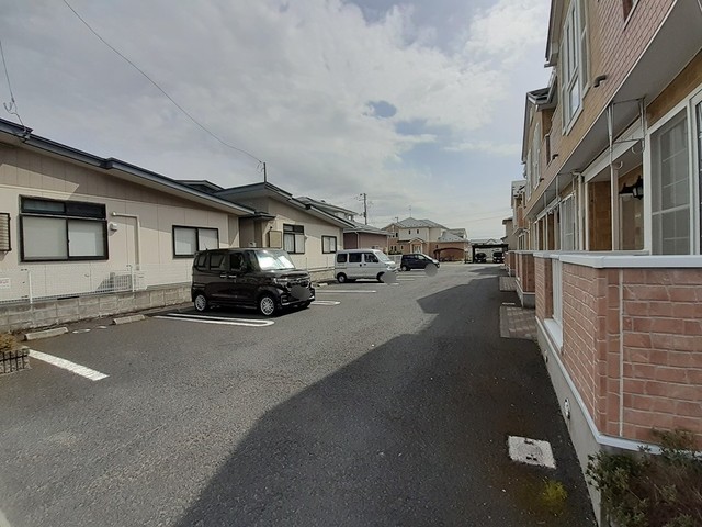 駐車場　駐車場