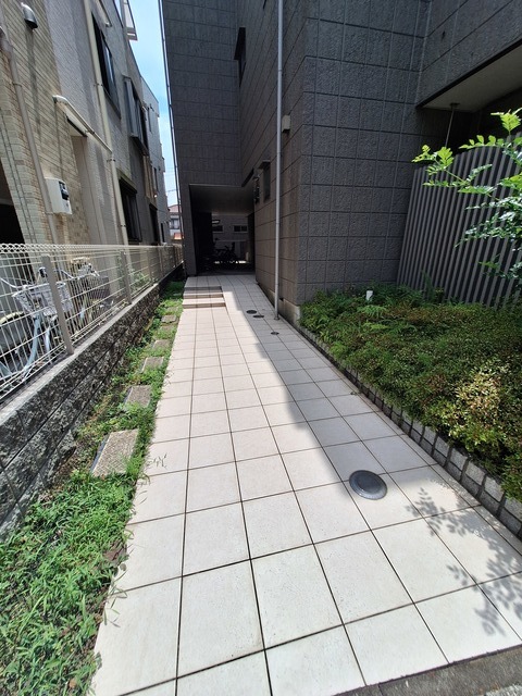 エントランス　エントランスアプローチ