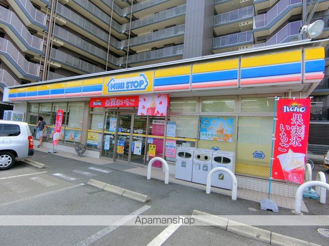 コンビニ　ミニストップ田辺中央店（コンビニ）まで330m