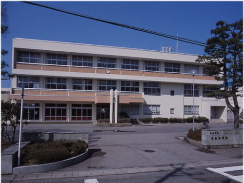 その他　雄島小学校（その他）まで550m