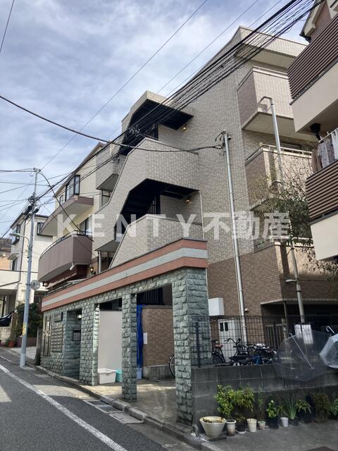 エントランス　清潔なエントランスです