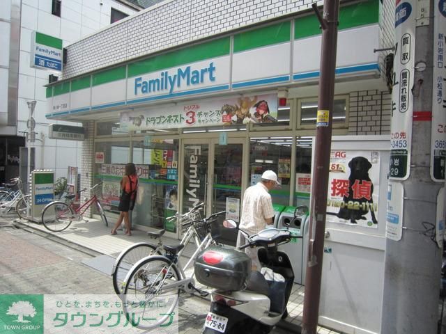 コンビニ　ファミリーマート（コンビニ）まで92m