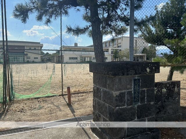小学校　小郡市立味坂小学校（小学校）まで6926m