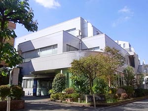 図書館　渋谷区立本町図書館（図書館）まで198m