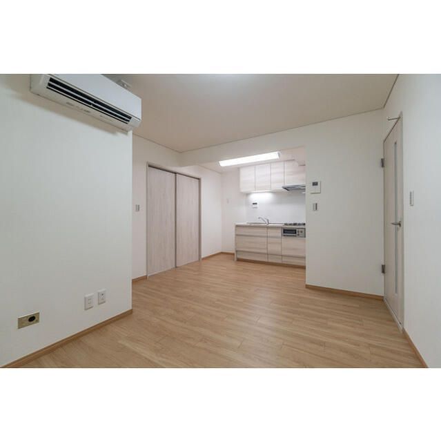 居室・リビング　☆明るい洋室☆