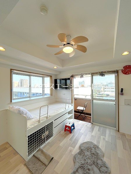 居室・リビング　明るいお部屋です。
