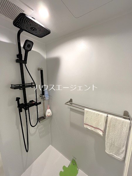 その他　シャワールームです。